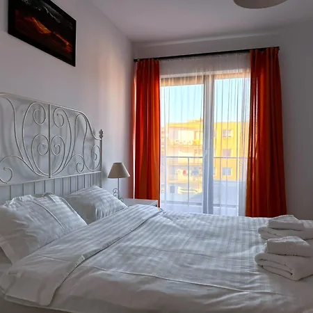 Platinia One Apartment *
