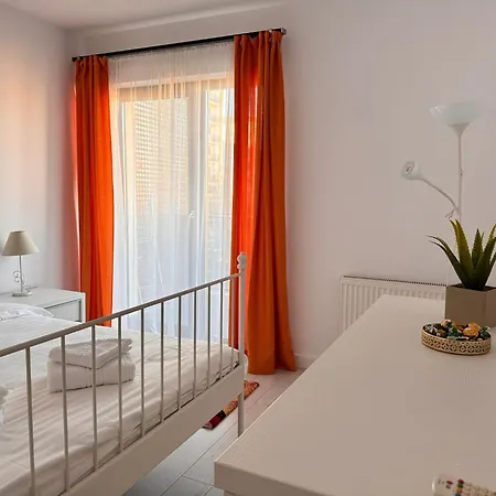 Apartament Platinia One *