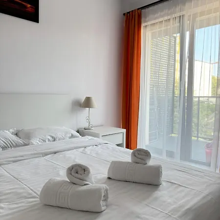 Platinia One Apartamento *